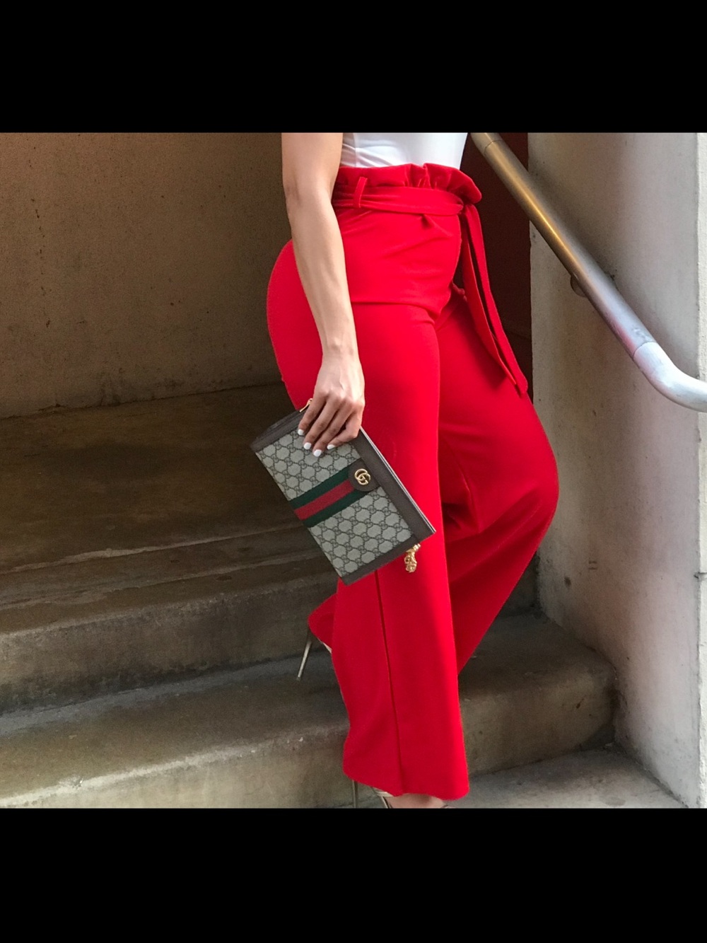 Paperbag High-Rise Wide-Leg Pants - Red fits like a US 5 have stretch to them